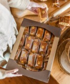 Box of pumpkin and yuzu sponge cake, gluten-free and lactose-free 30uds