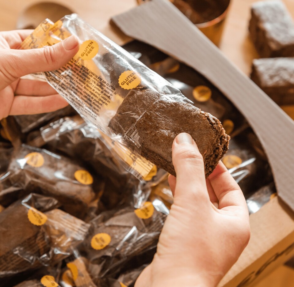 Caja de bizcocho de cacao con chips de chocolate sin gluten y sin lactosa 30 uds