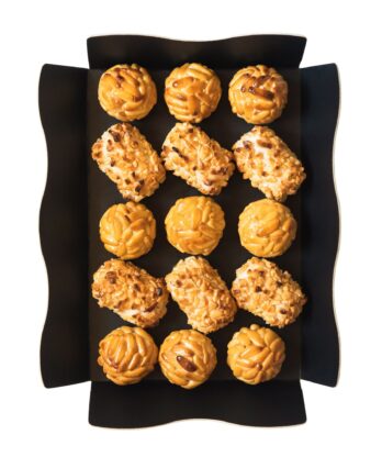 Safata de Panellets de Pinyons i Ametlles