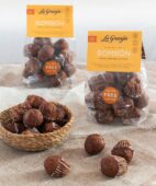 Gluten-free and lactose-free choco-chip mini fairy cakes Gluten-free and lactose-free choco-chip mini fairy cakes