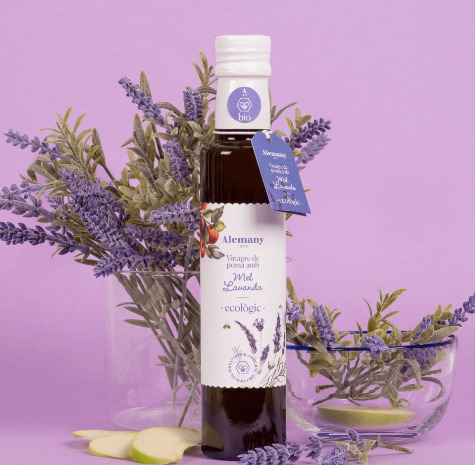 Organic apple vinegar with lavender honey