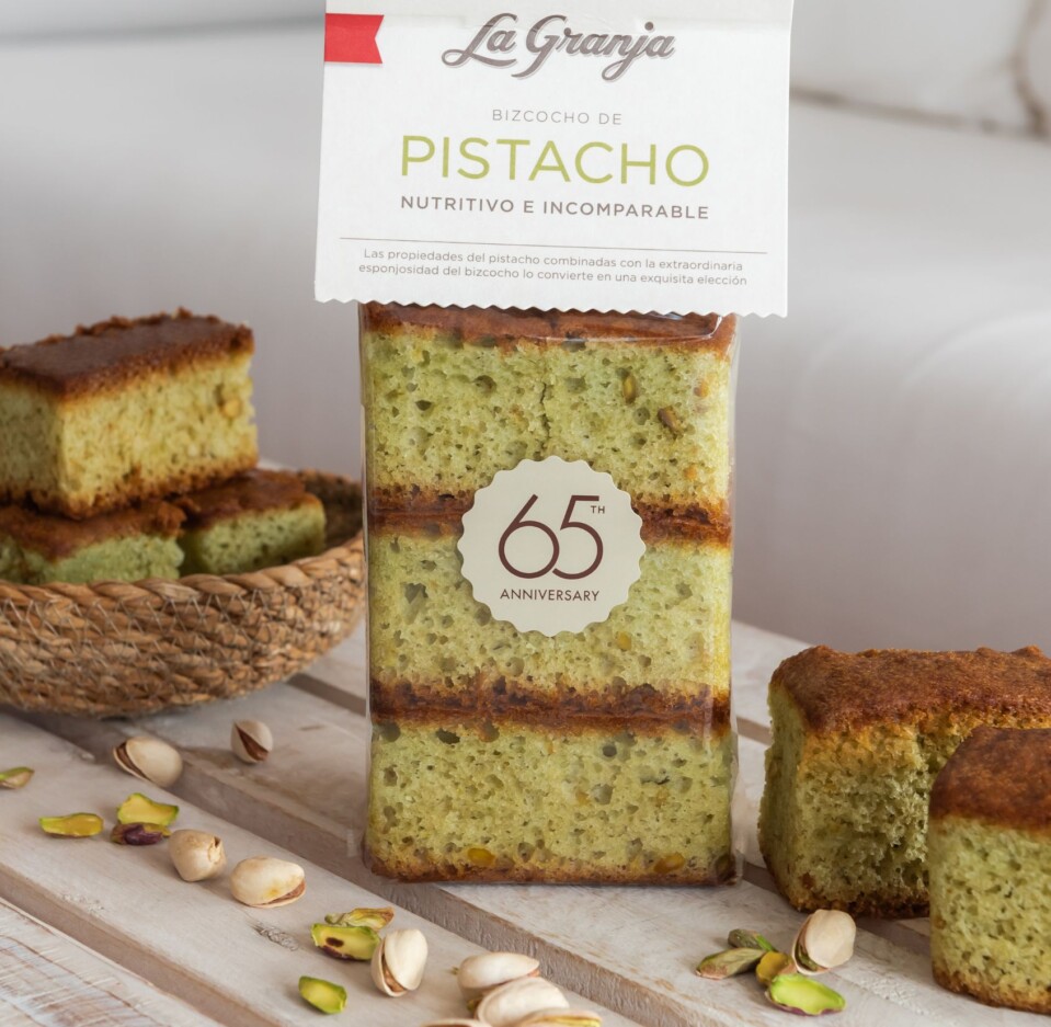 Sponge Pistachio Cake