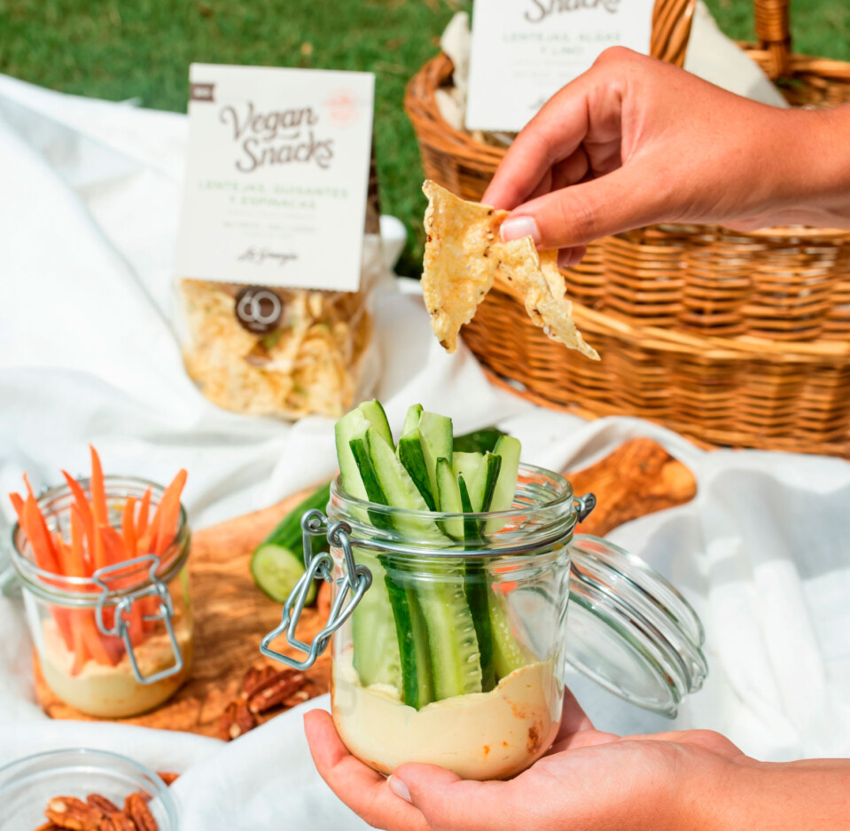Vegan lentil, seaweed and flax snacks