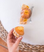 Box of traditional gluten-free and lactose-free muffins 30uds